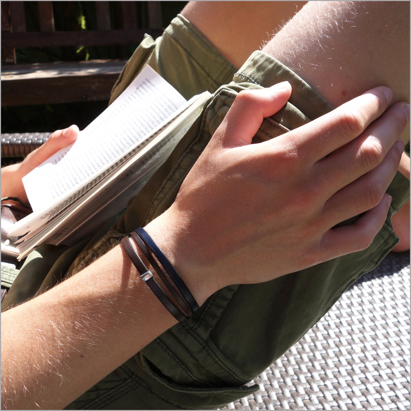 Men's multi-link bracelet in navy and brown leather