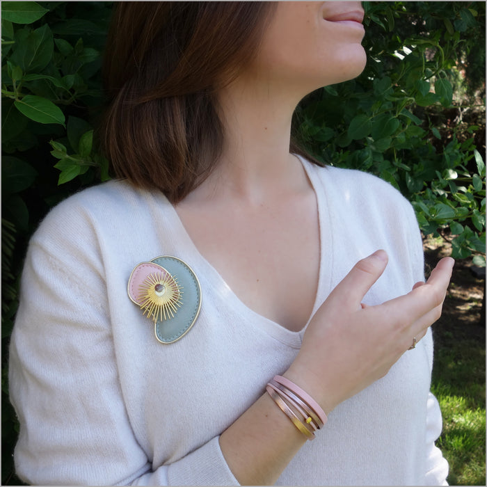 Almond green and pink, sun and agate leather brooch