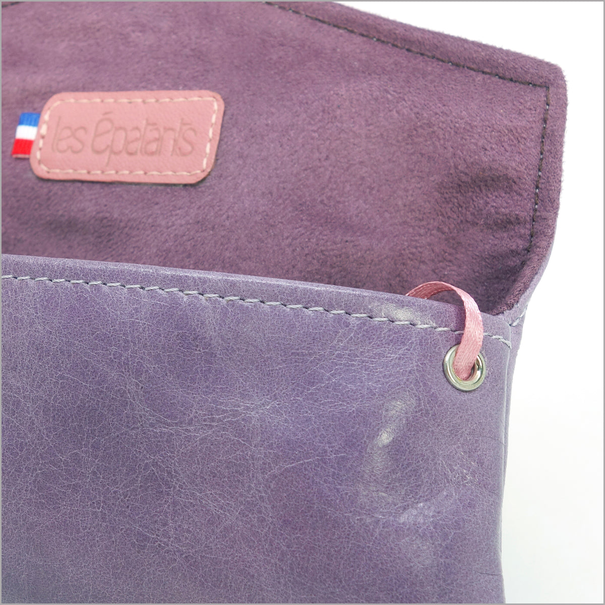 Soft lilac leather glasses case