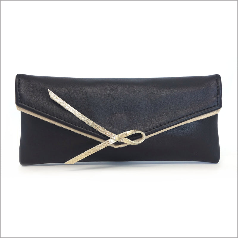 Women's glasses case in soft black leather
