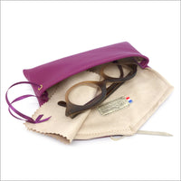 Pochette à lunettes en cuir souple violet cassis à fermeture magnétique