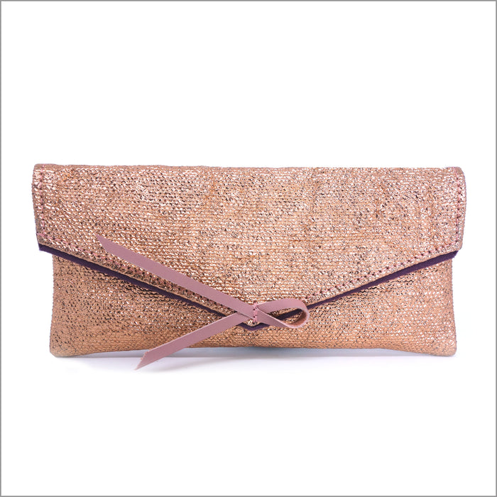 Soft glasses case in shiny copper coated linen