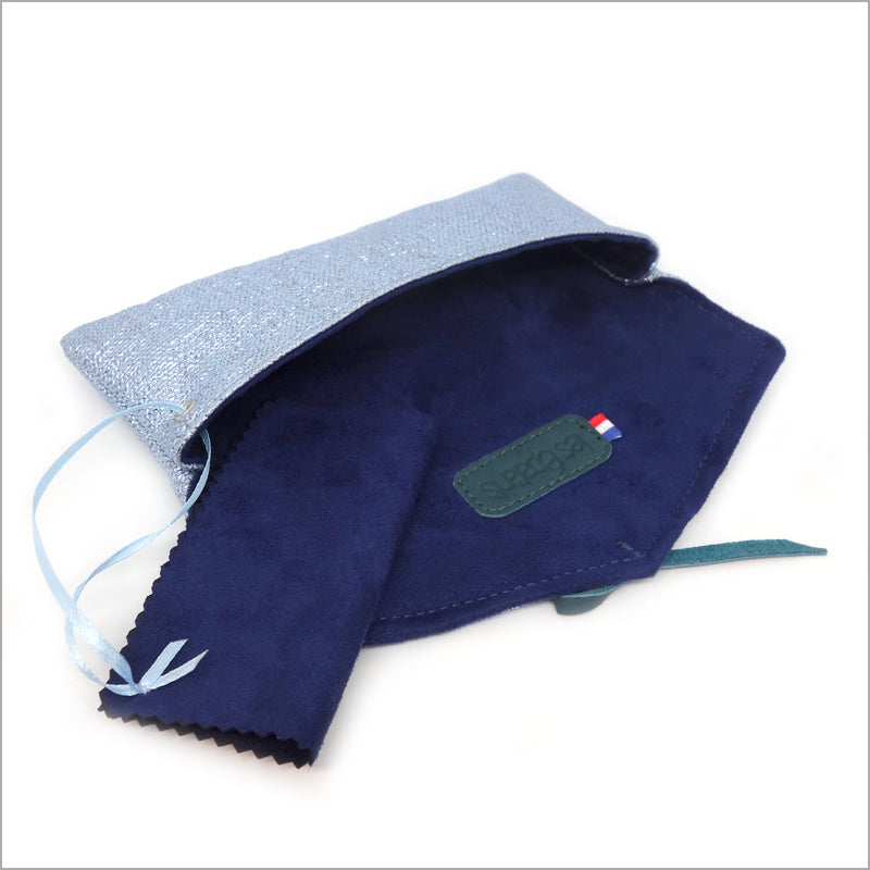 Soft glasses case in shiny blue coated linen